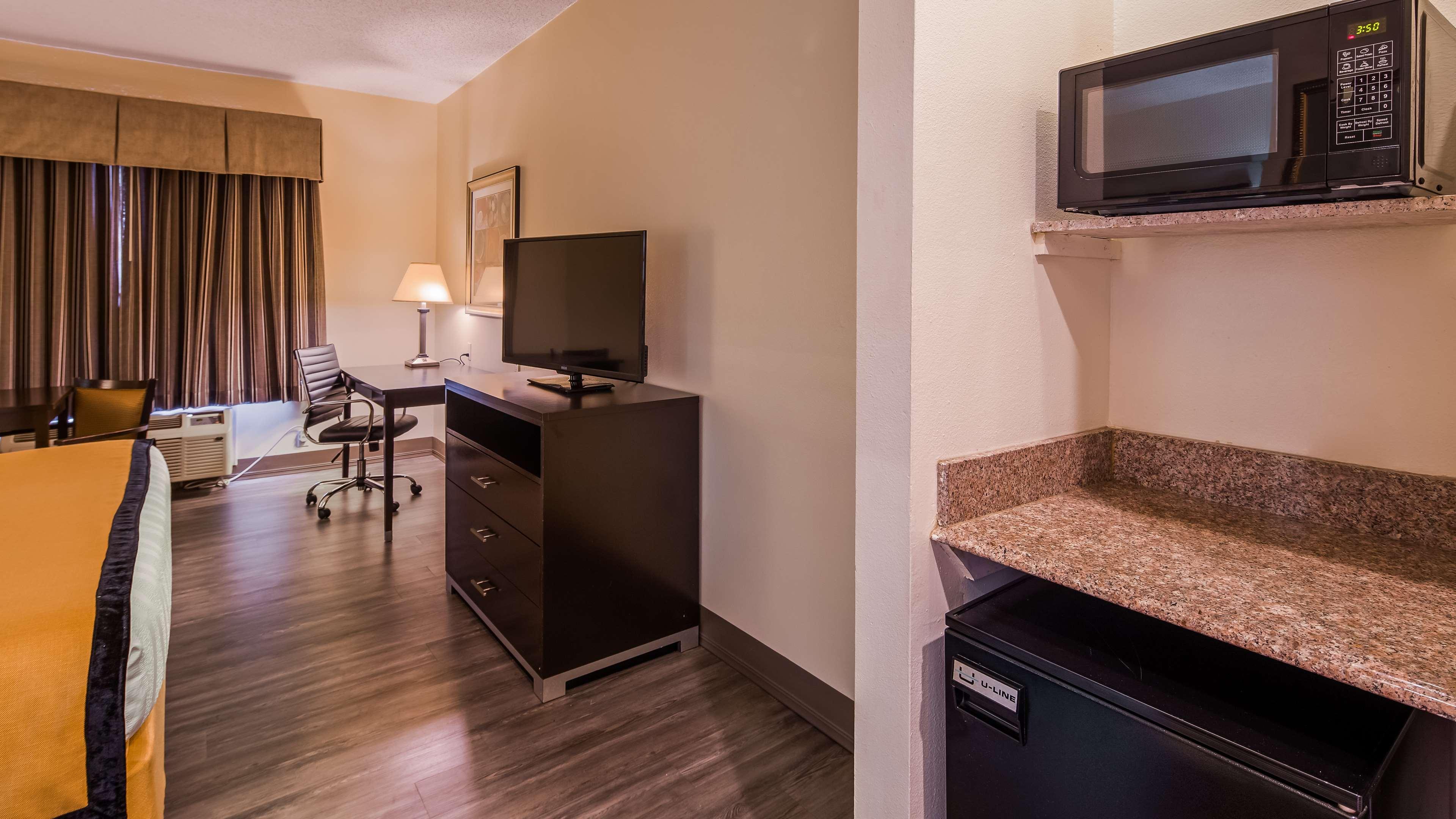 Best Western Plus Rockwall Inn & Suites Екстериор снимка