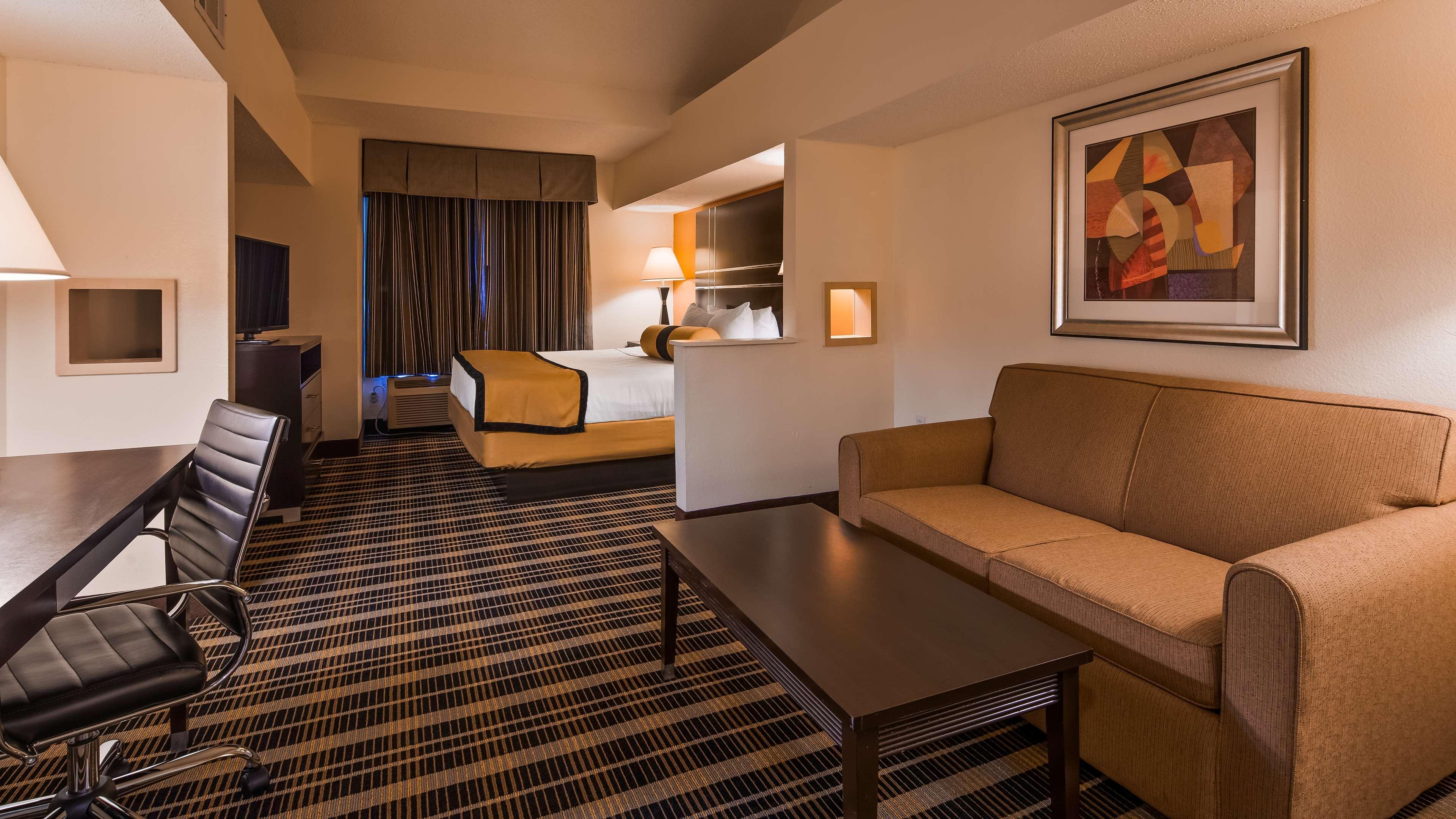 Best Western Plus Rockwall Inn & Suites Екстериор снимка