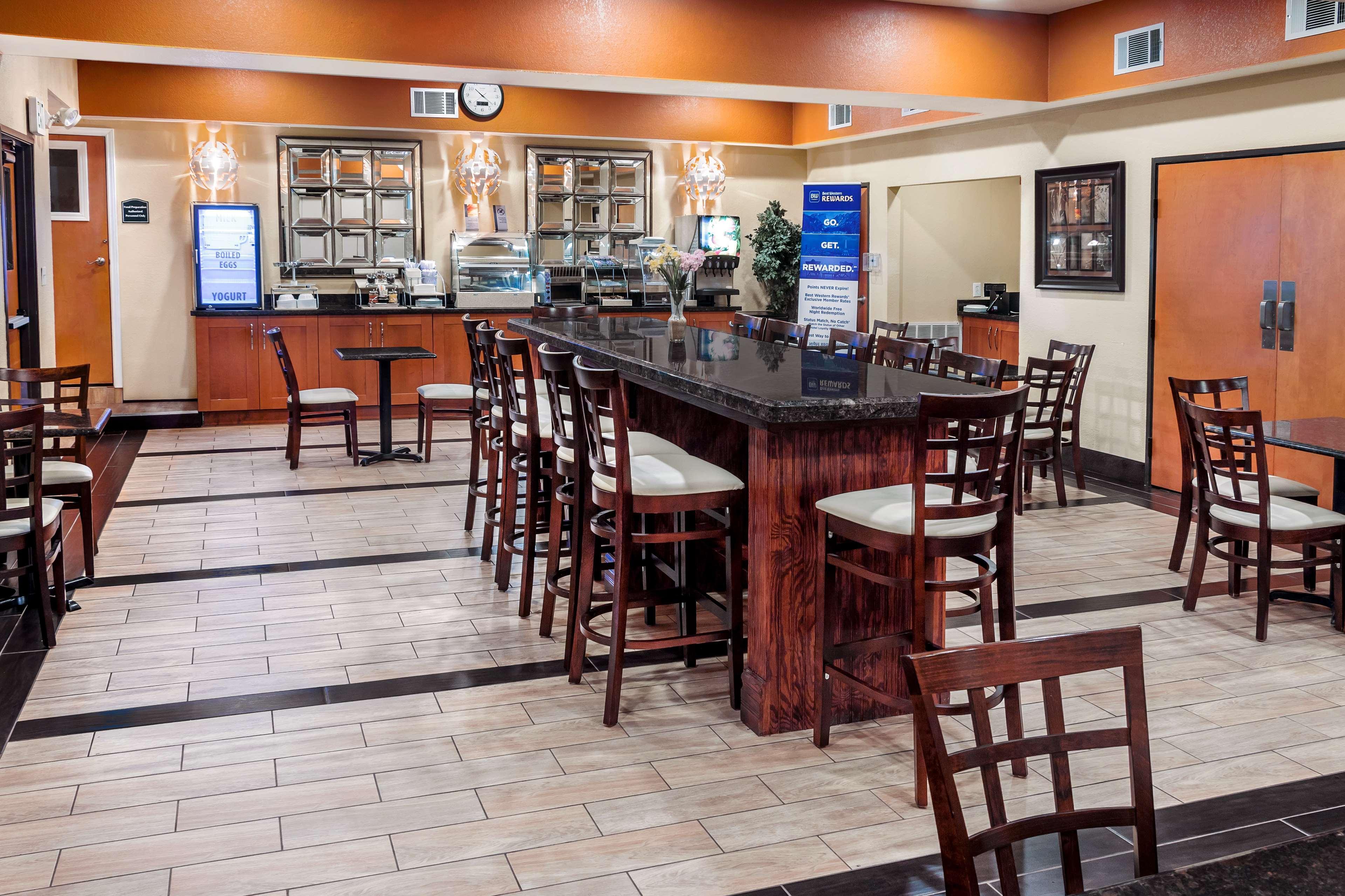 Best Western Plus Rockwall Inn & Suites Екстериор снимка