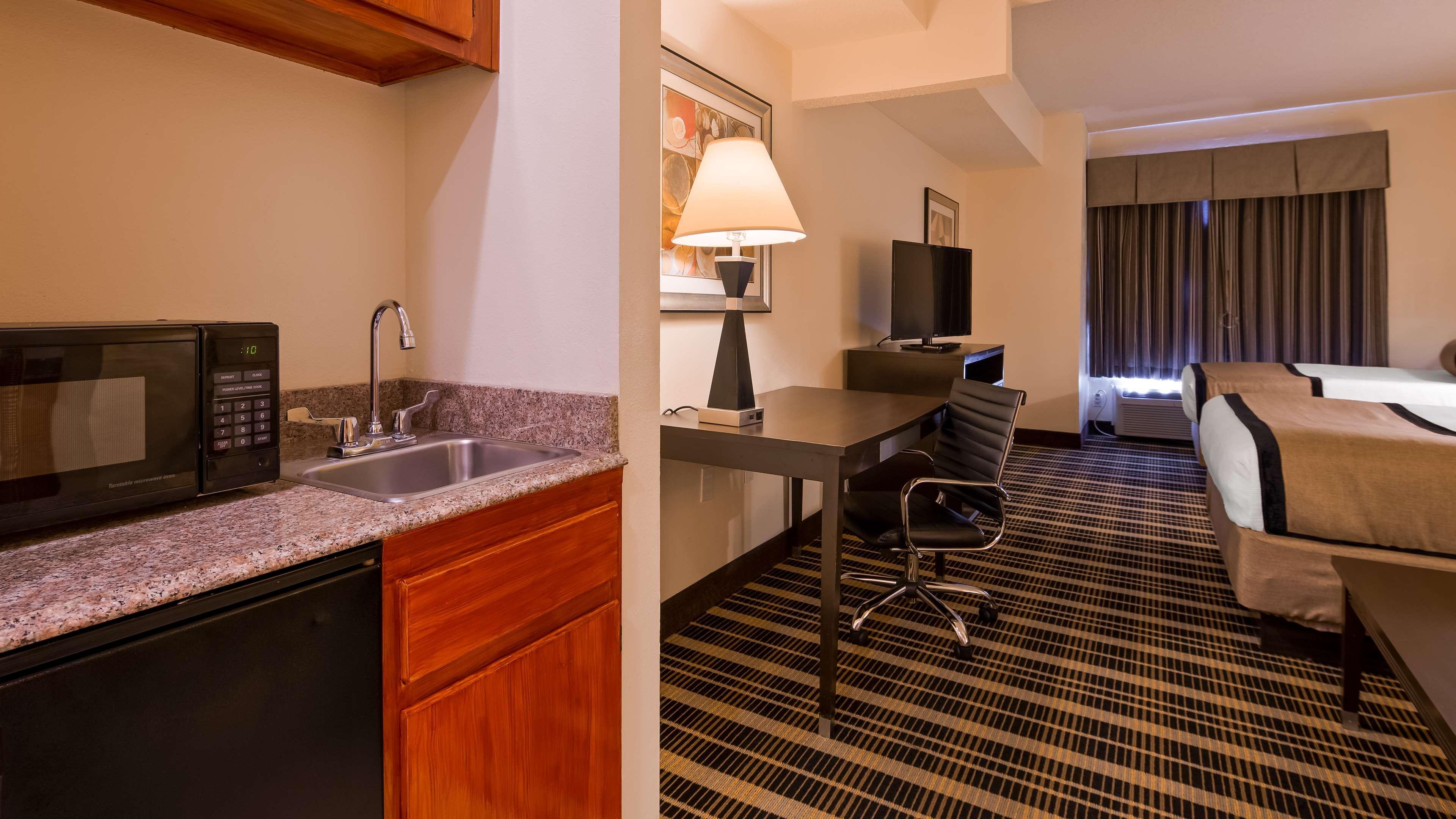 Best Western Plus Rockwall Inn & Suites Екстериор снимка