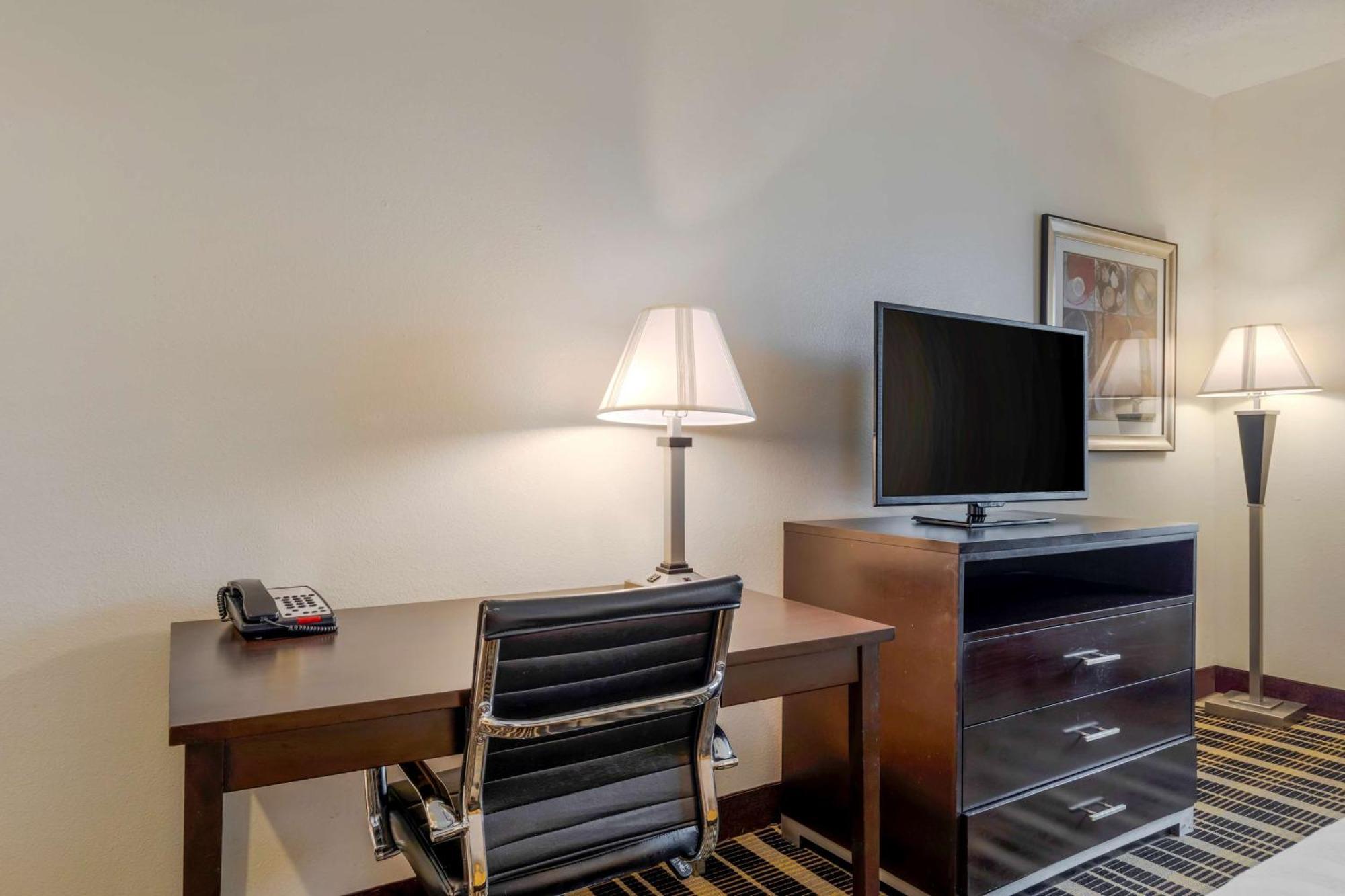 Best Western Plus Rockwall Inn & Suites Екстериор снимка