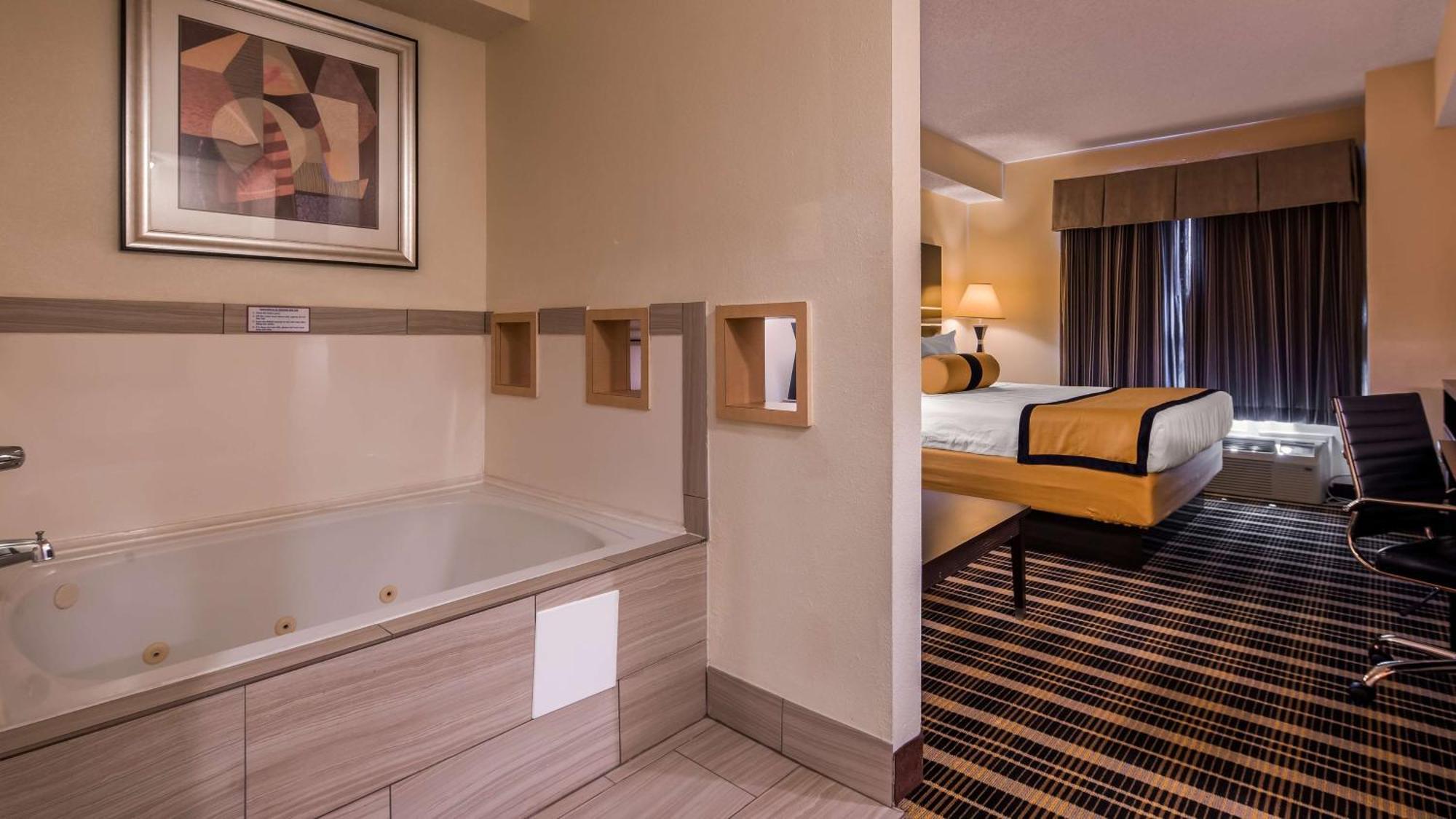 Best Western Plus Rockwall Inn & Suites Екстериор снимка